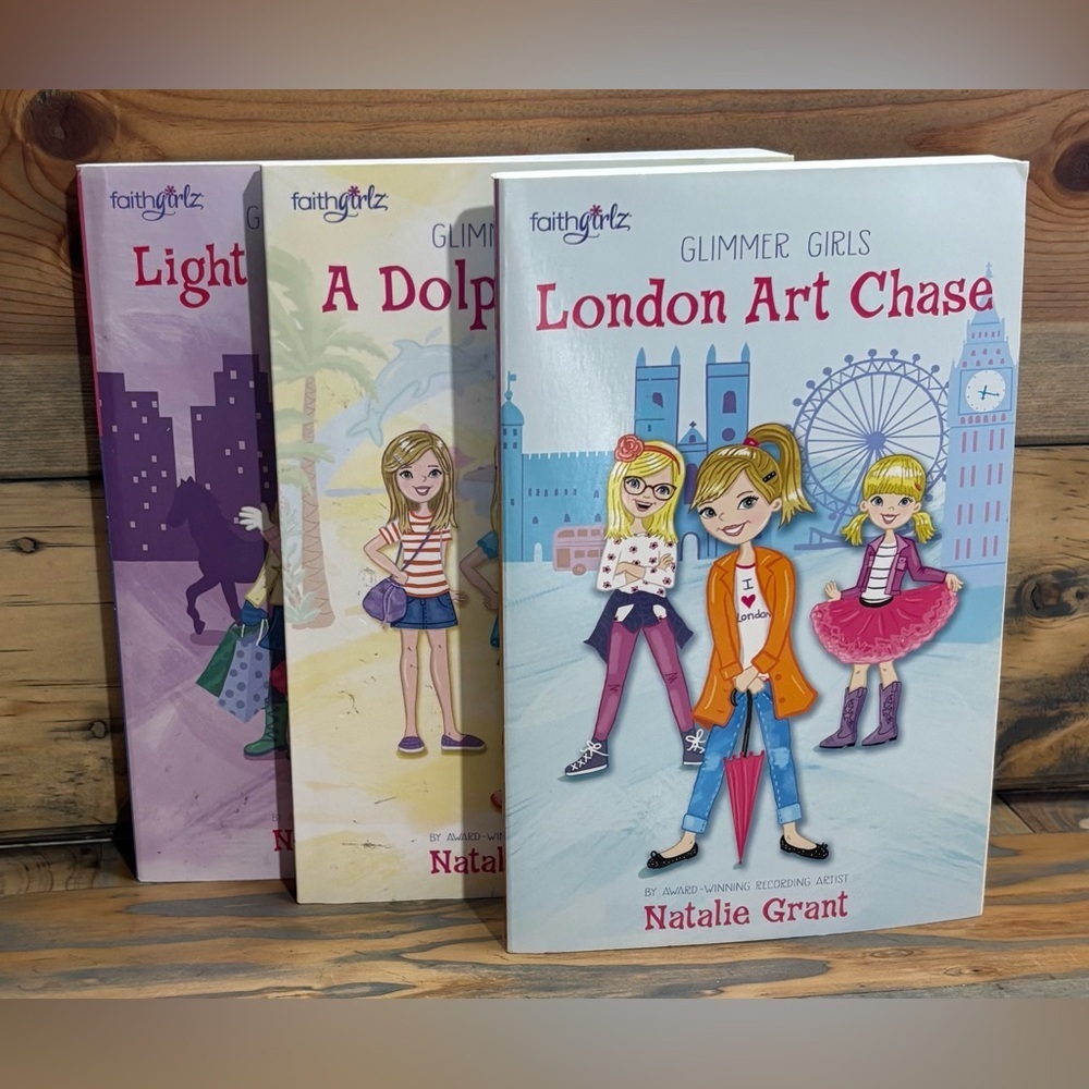 Set of 3 Glimmer Girls chapter books A143